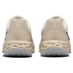 Nike REVOLUTION 6