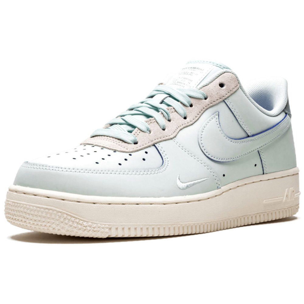 Nike Air Force 1 07 LV8 "Devin Booker"