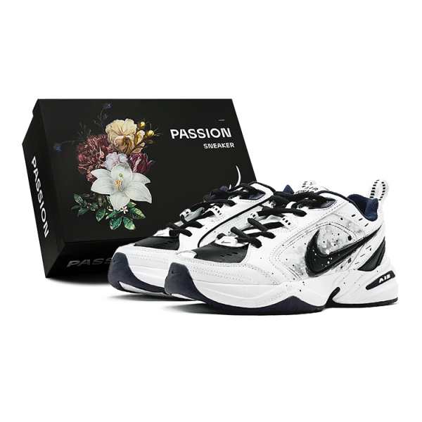 【 】 Nike Air Monarch 4