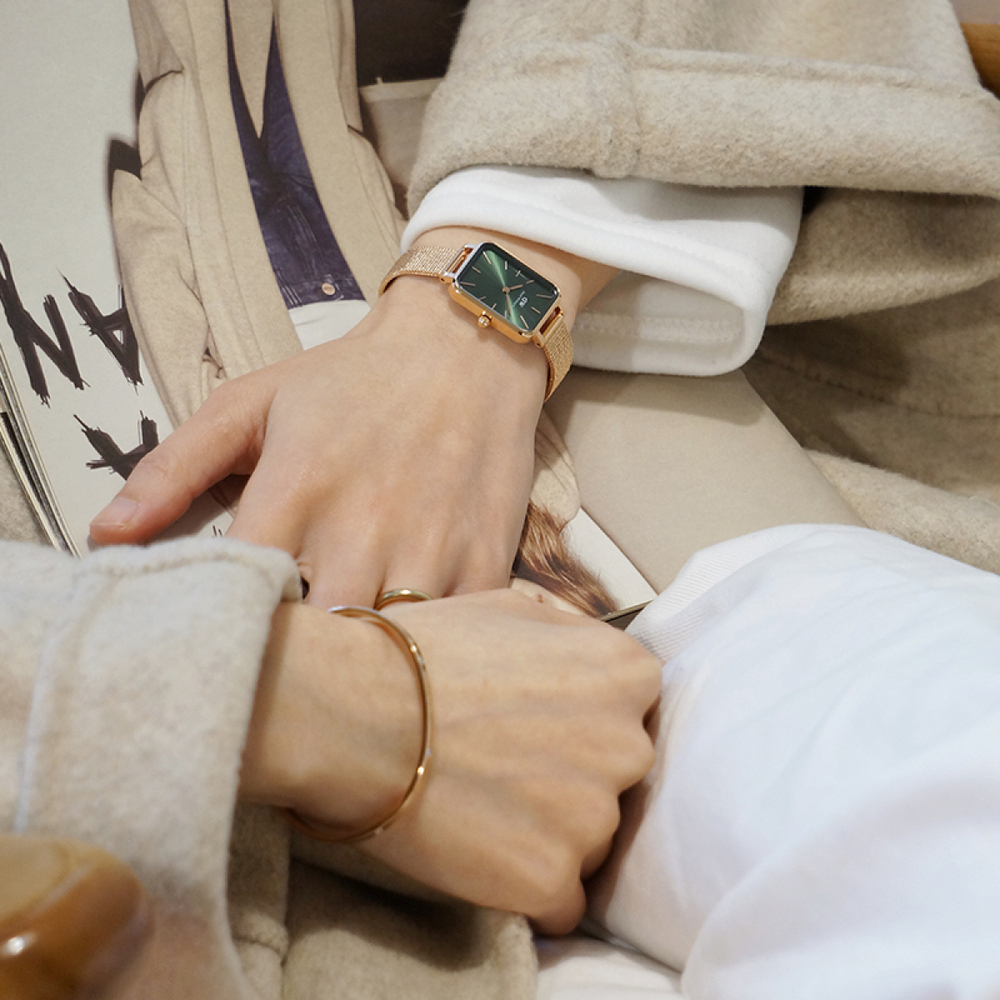 【 】 Daniel Wellington