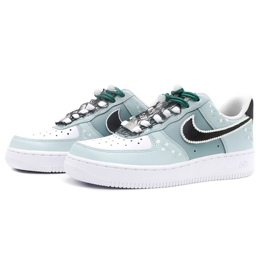 【 】 Nike Air Force 1