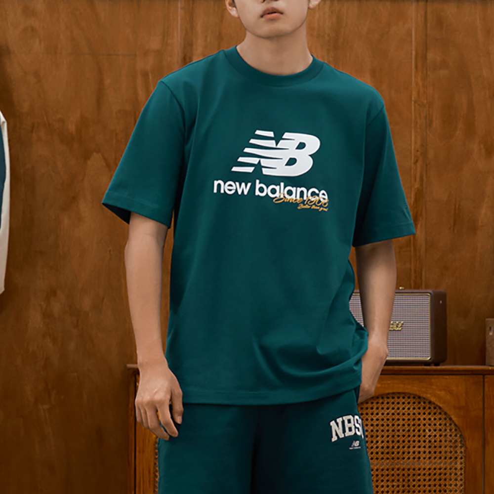 New Balance Logo T