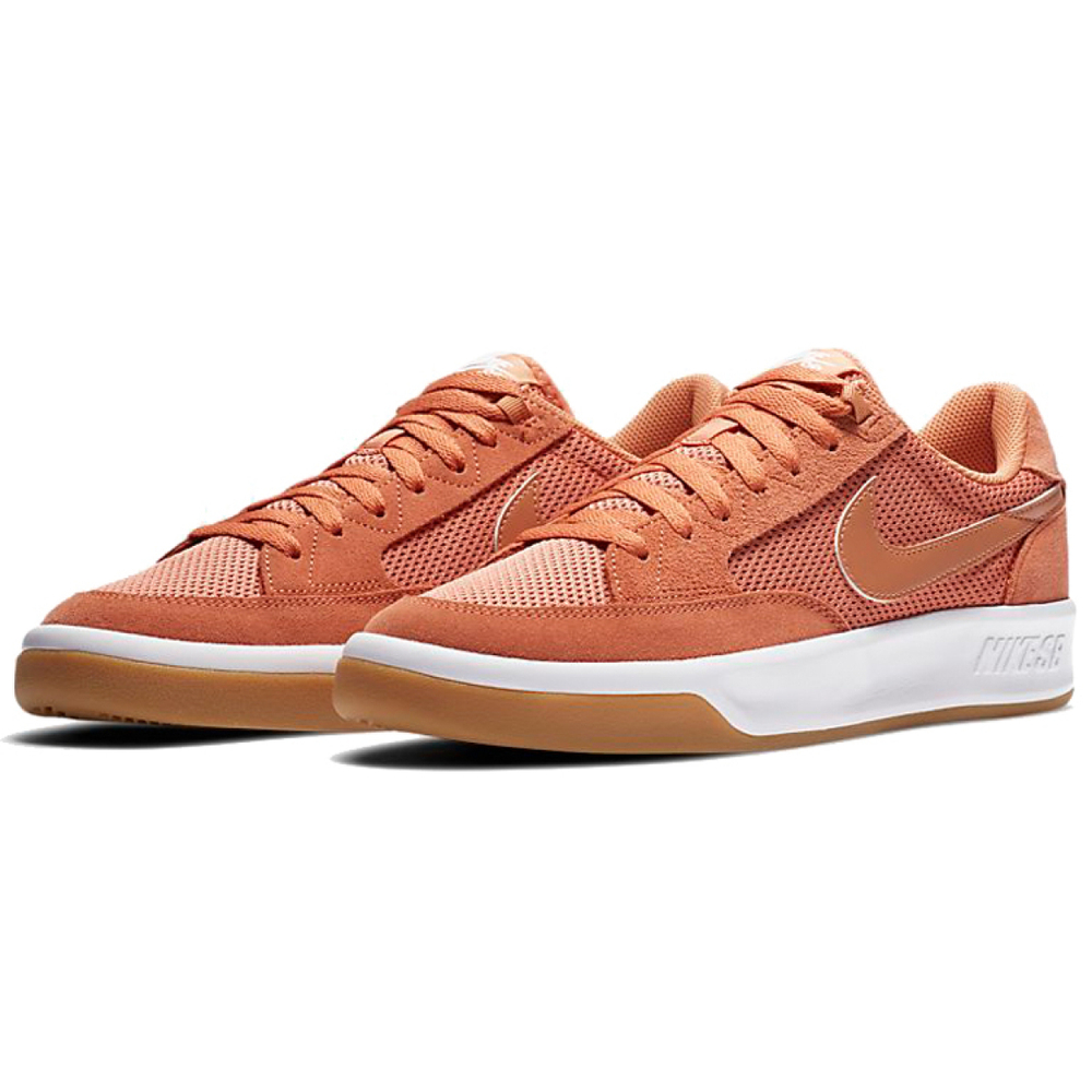 Nike SB Adversary
