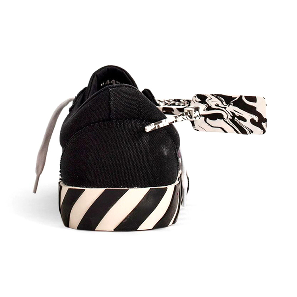 OFF-WHITE Virgil Abloh