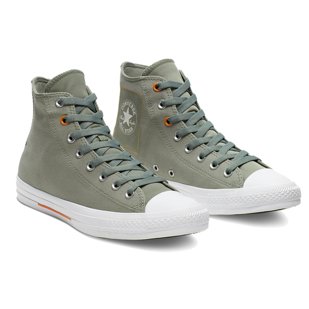 Converse All Star Light Chuck Taylor