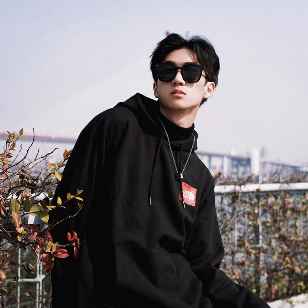 【 】 PULAIS TR/