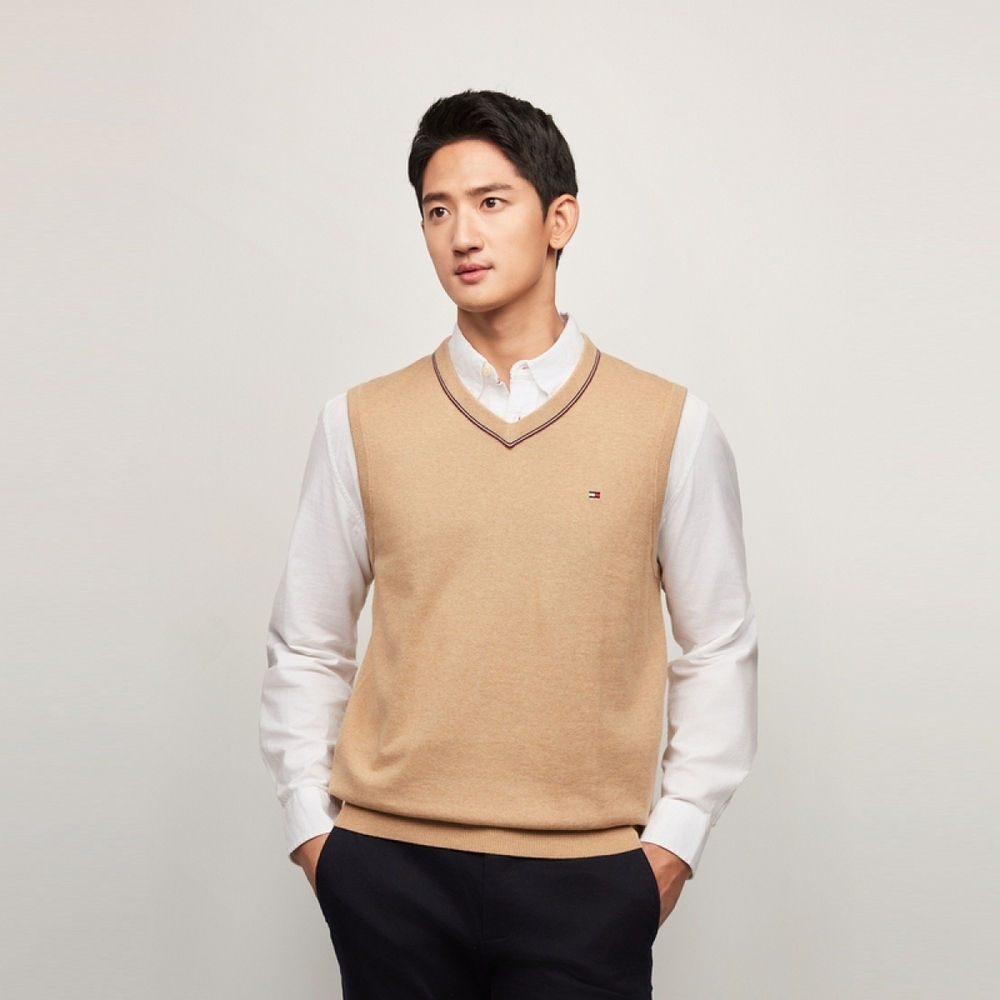 Tommy Hilfiger V