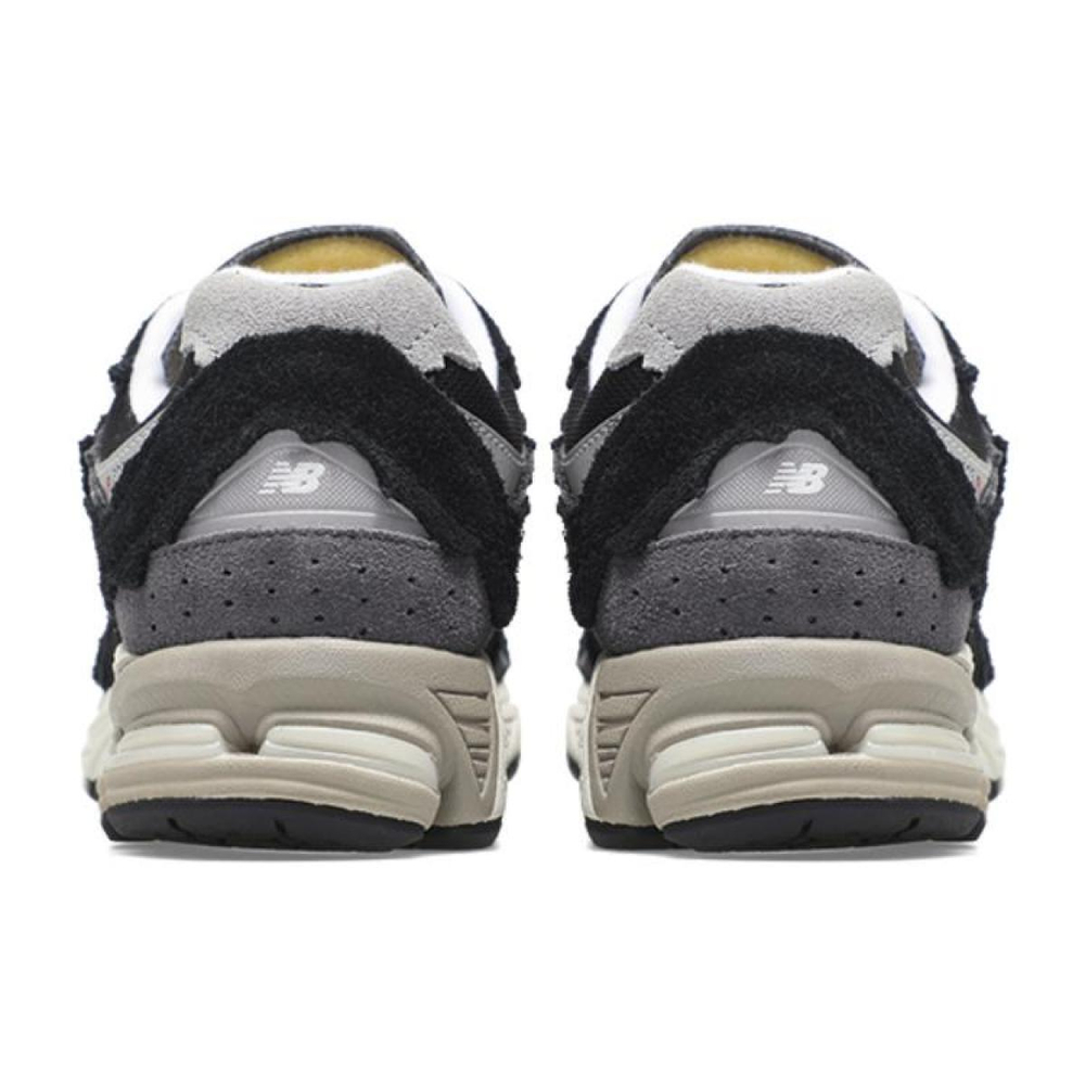 New Balance NB 2002R