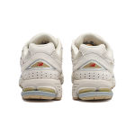 New Balance NB 2002R