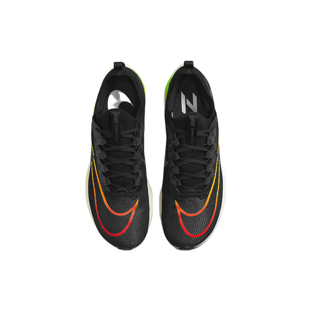 Nike Zoom Fly 4