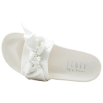 FENTY BEAUTY/ x PUMA Rihanna Fenty Bow Slide