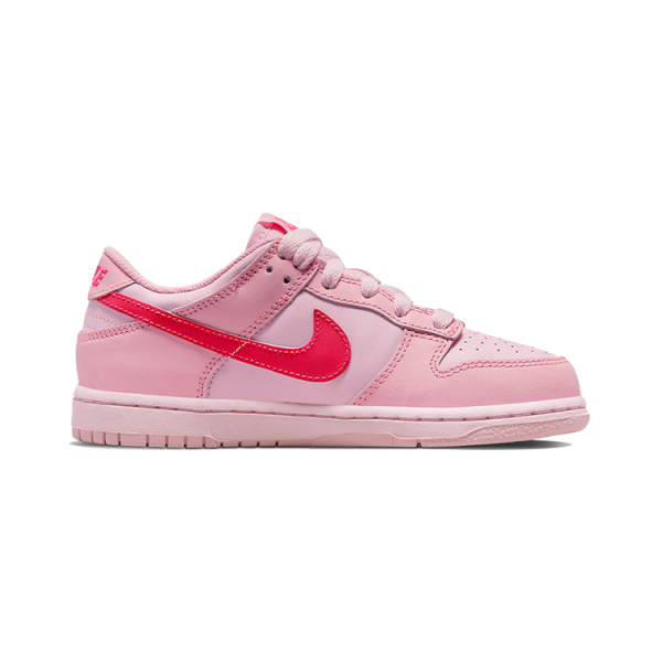 Nike Dunk "Triple Pink"