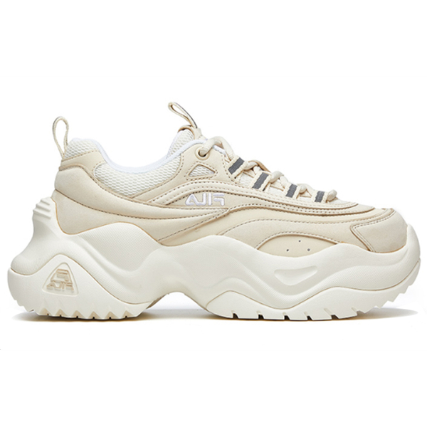 FILA FUSION Ray 1 Pose Ray