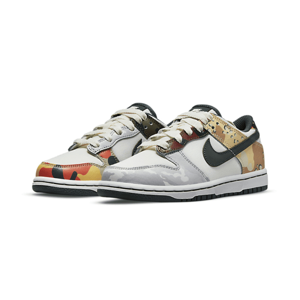 Nike Dunk SE "Sail Multi-Camo" LOGO