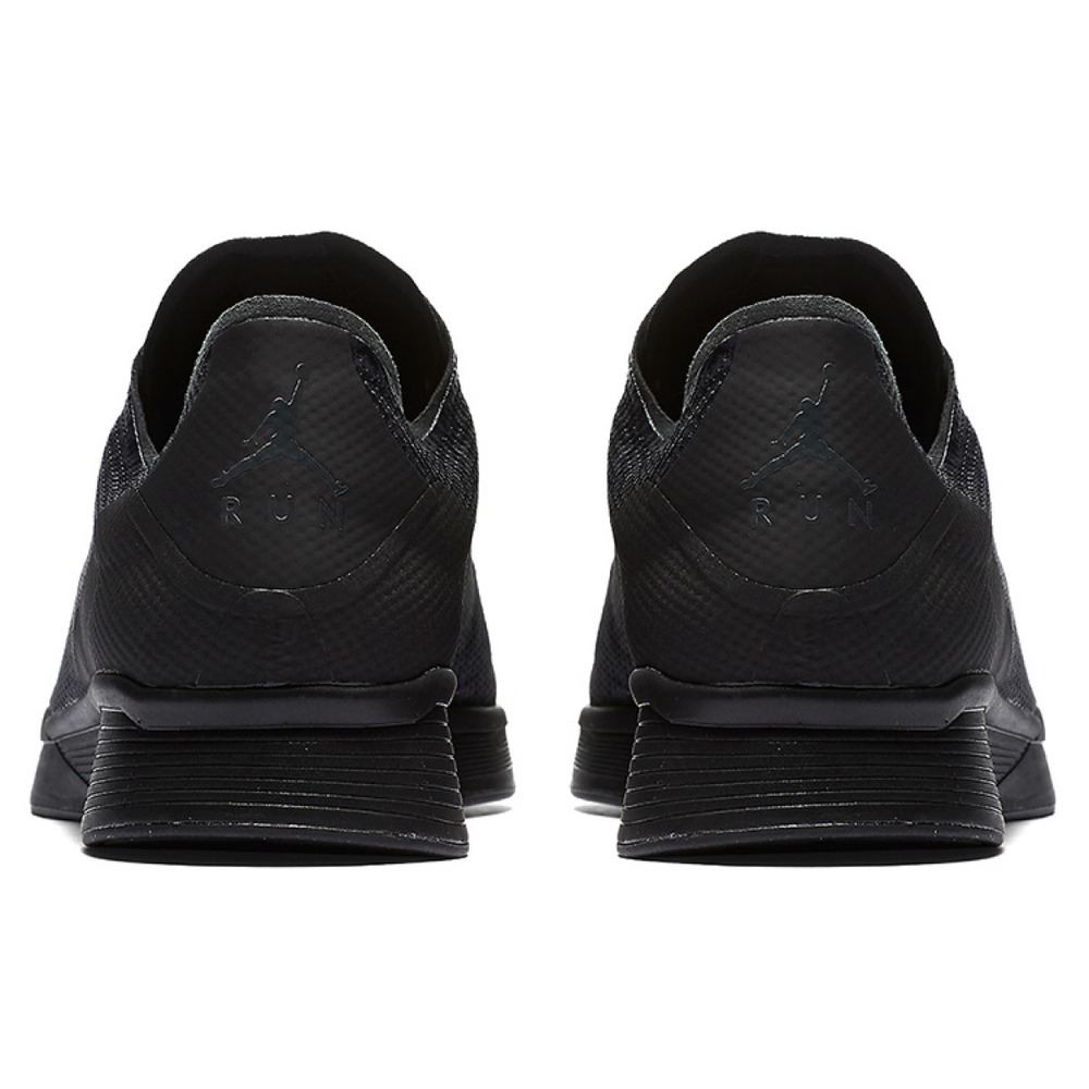 Jordan 88 Racer "Triple Black"