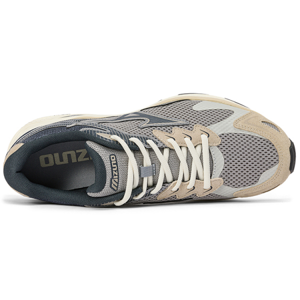 Mizuno Racer S