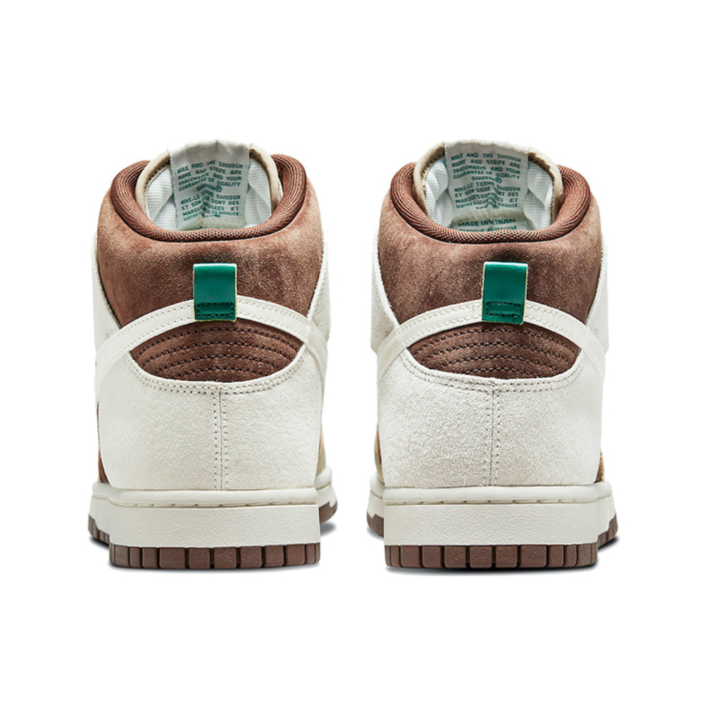 Nike Dunk Retro PRM "Light Chocolate"