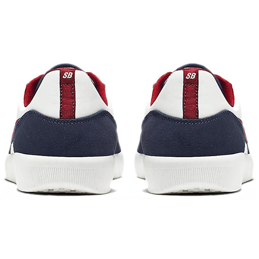 Nike SB Team Classic