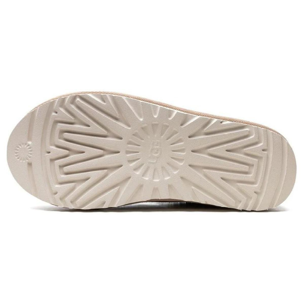 UGG Tasman
