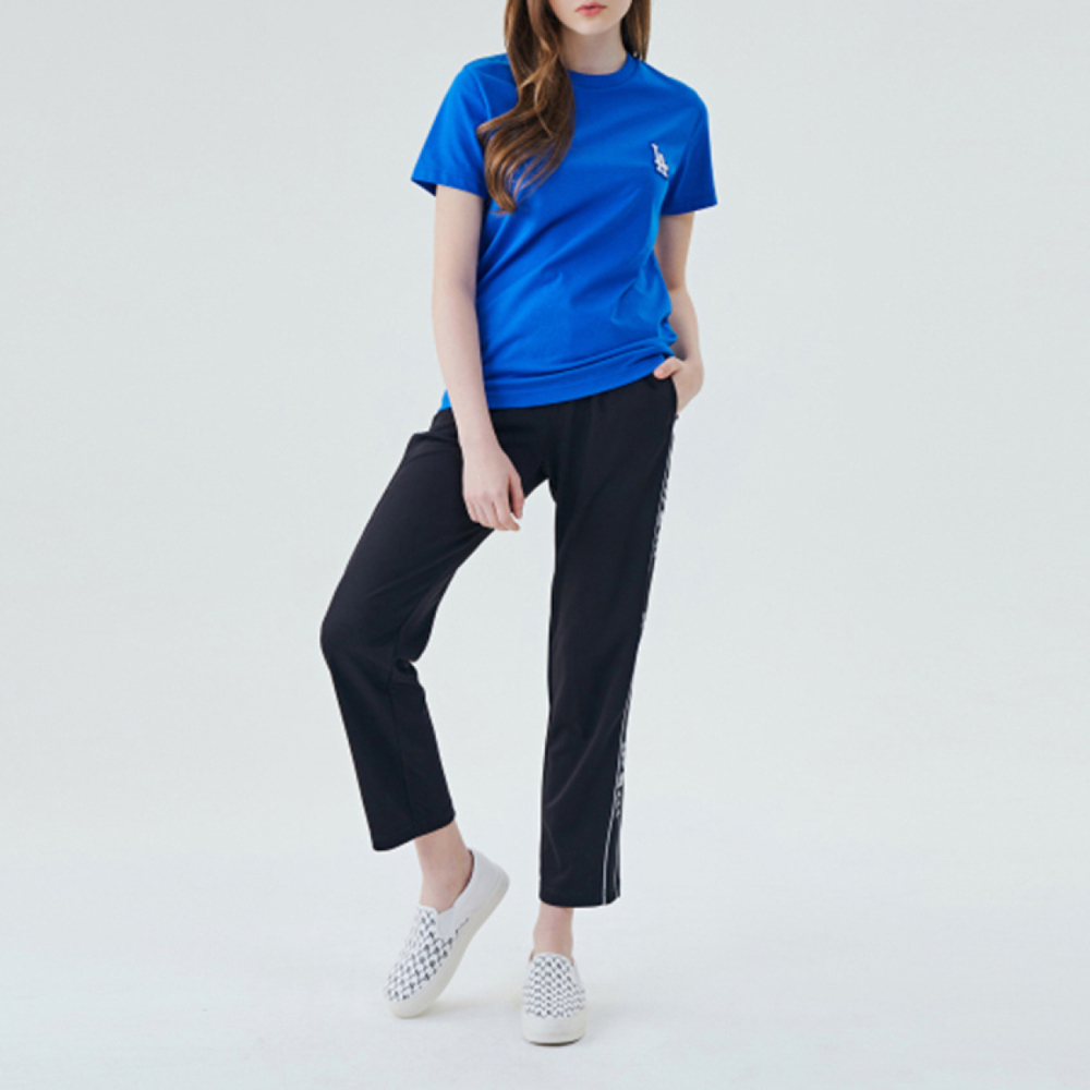 MLB T