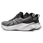 Asics Novablast 3