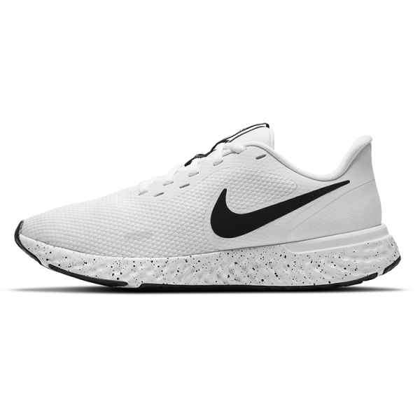 Nike REVOLUTION 5
