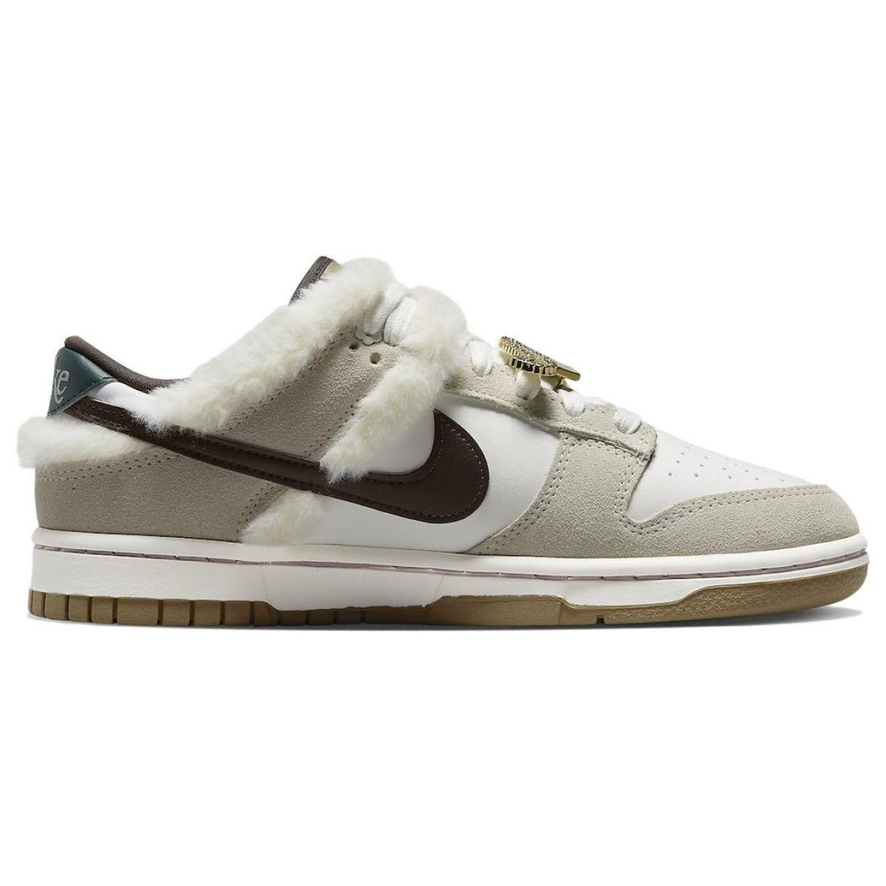 Nike Dunk "Fur & Bling"