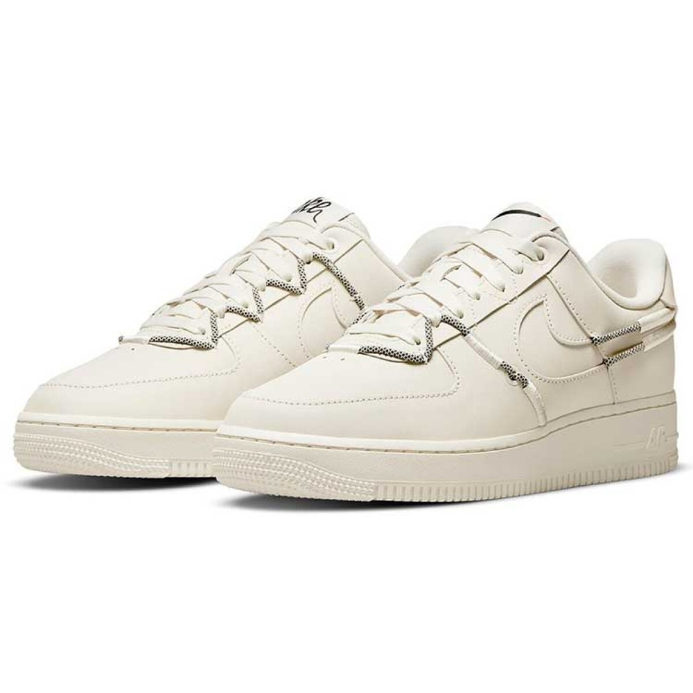 Nike Air Force 1 07 LX