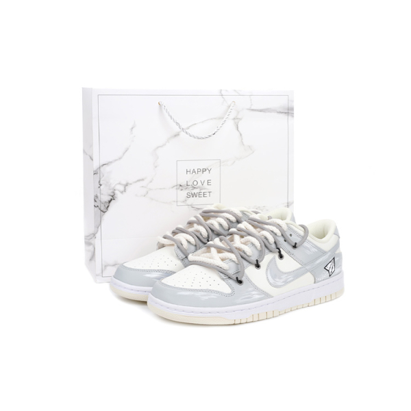 【 】 Nike Dunk retro "coconut milk" vibe