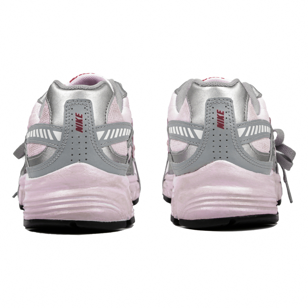 【 】 Nike Initiator
