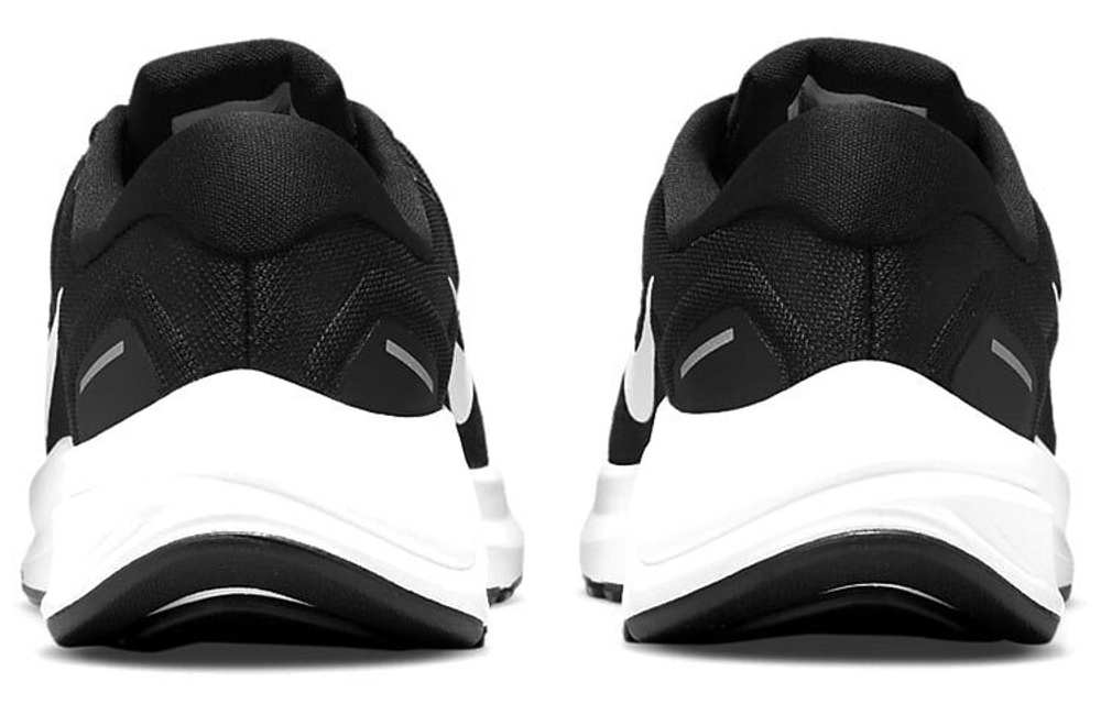 Nike Zoom Structure 24