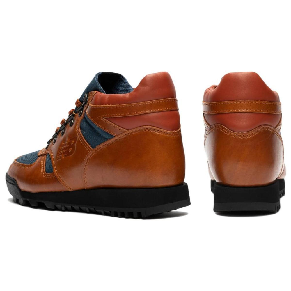 New Balance Rainier