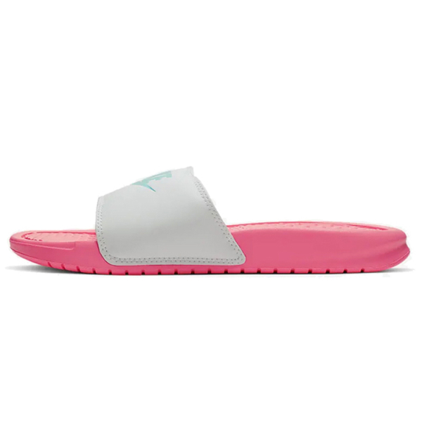 Nike Benassi