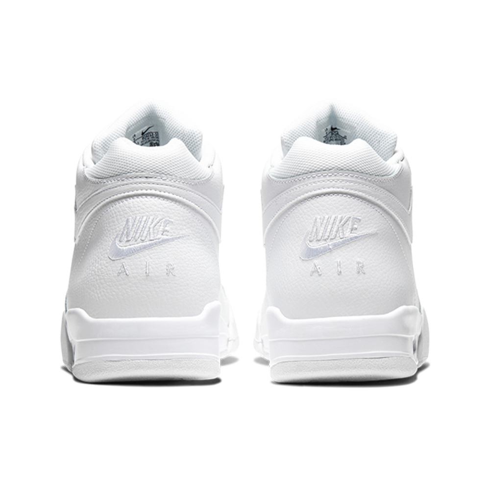 Nike Flight Legacy