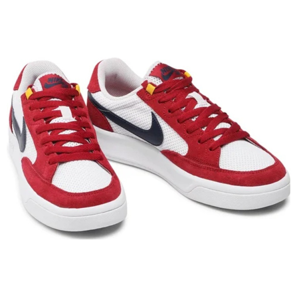 Nike SB Adversary