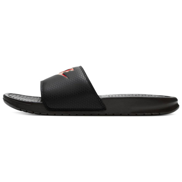Nike Benassi