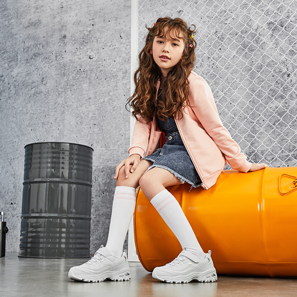 Skechers