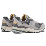 New Balance NB 2002R