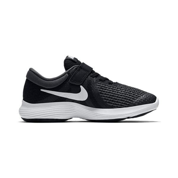 Nike REVOLUTION 4