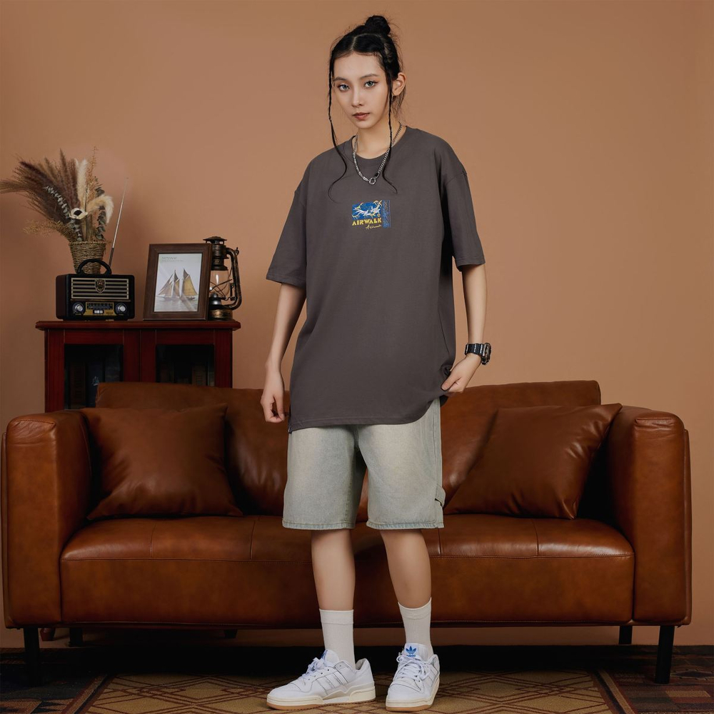 Airwalk T