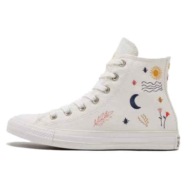 Converse Chuck Taylor All Star "it's okay to wander"