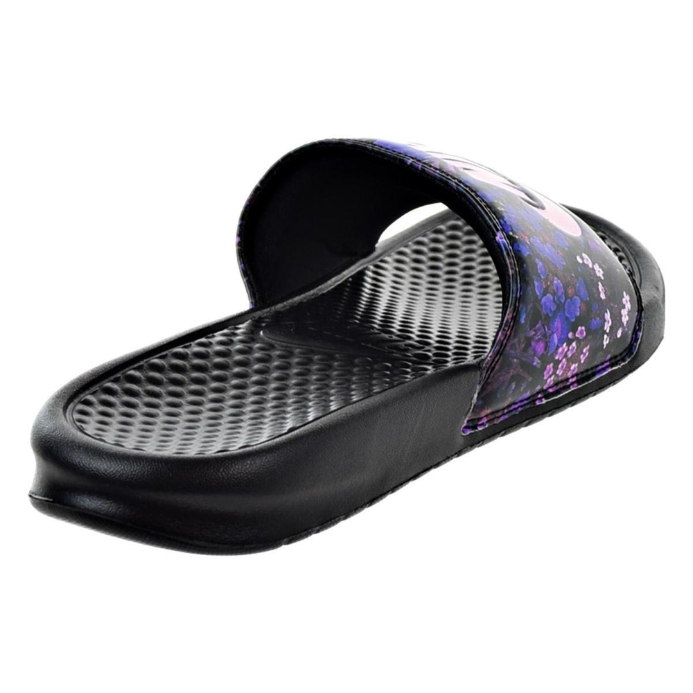 Nike Benassi