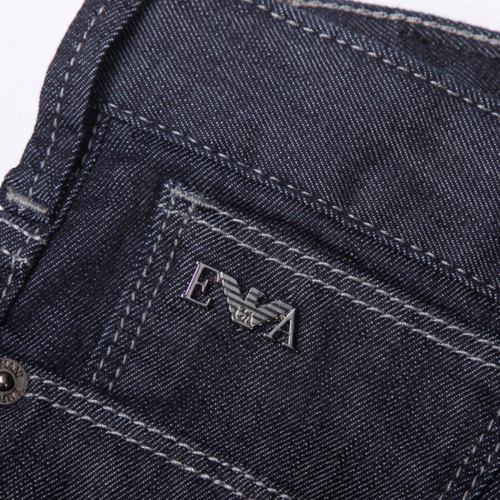 EMPORIO ARMANI FW21 Logo
