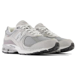 New Balance NB 2002R