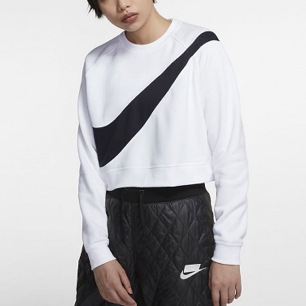 Nike Sportswear Swoosh
