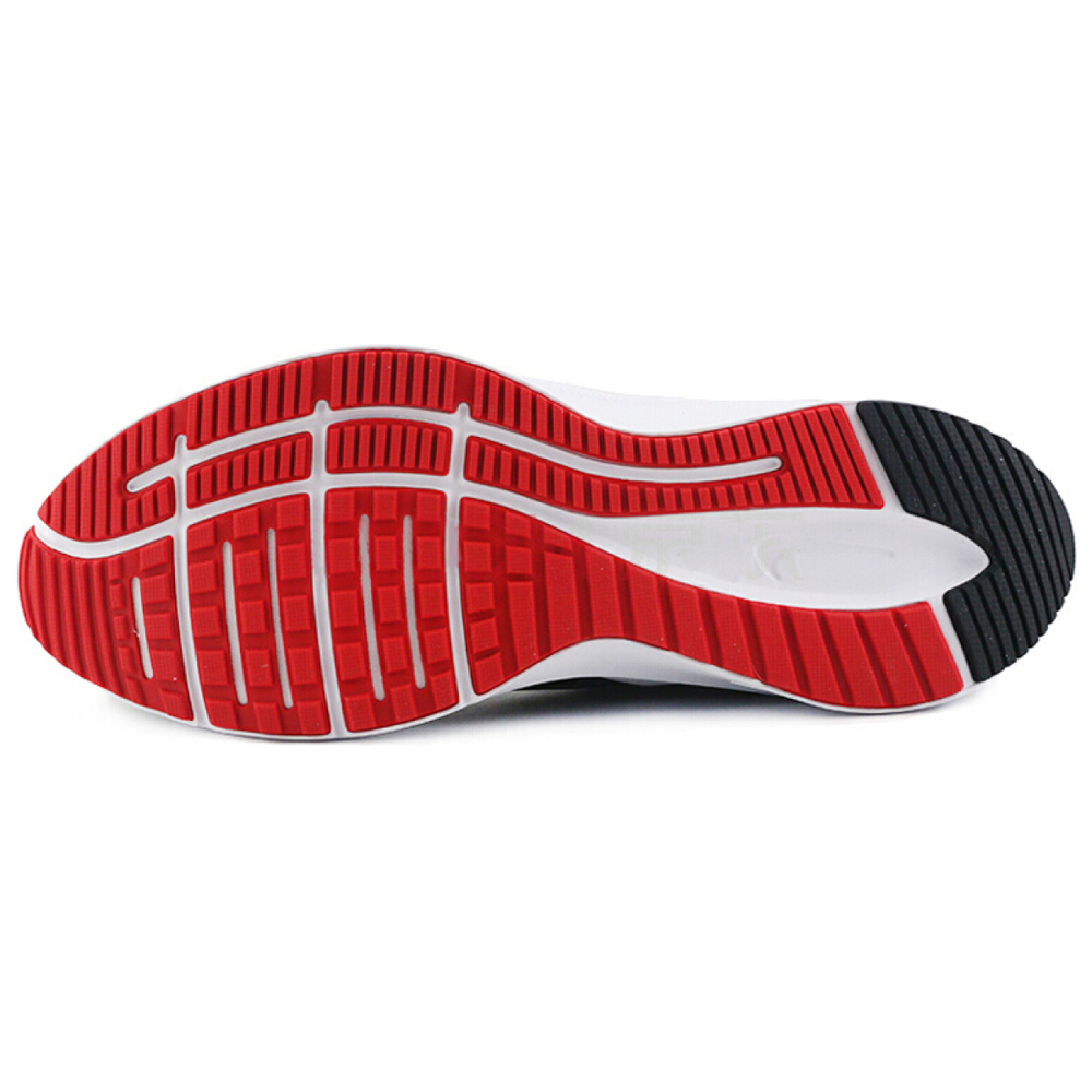 Nike Quest 3