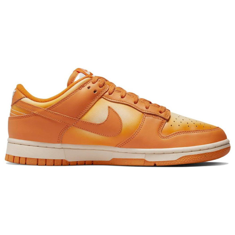 Nike Dunk magma orange
