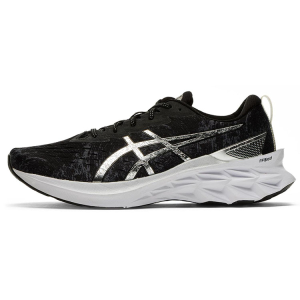 Asics Novablast 2