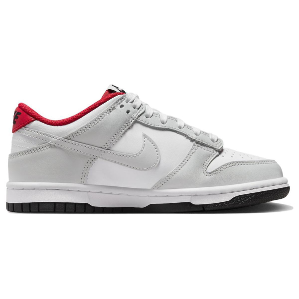 Nike Dunk "Year of the Dragon"