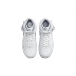 Nike Air Force 1 LE
